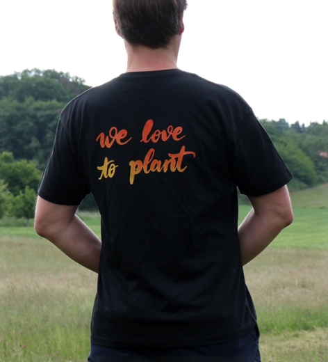 Samen Andreas T-Shirt by A Chen