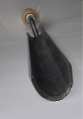 Pflanzenkelle fr Steinboden mit Eschengriff